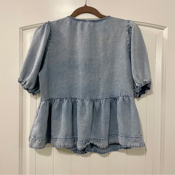 Light-wash Denim Peplum Top w/ Front-Tie Closure Detail - Picture 8 of 8
